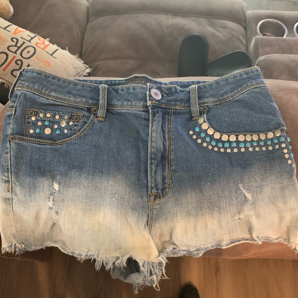 Kendall & Kylie booty shorts